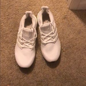 Adidas Triple White Ultra Boosts 4.0 (10.5M)